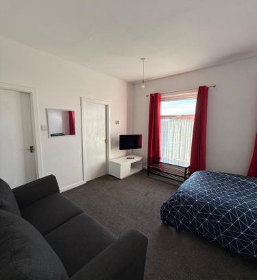 Ashton-under-Lyne Apartment | Budget-Friendly 2 Bedroom Apartment in Greater Manchester