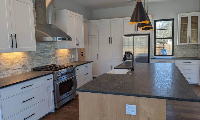 Galindo House | Experience a Relaxing Getaway in South Austin's New Home