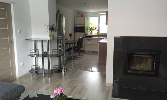 Liptovsky Mikulas Apartment | Cozy 2BR Apartment in Liptovsky Mikulas with Spa & Breakfast