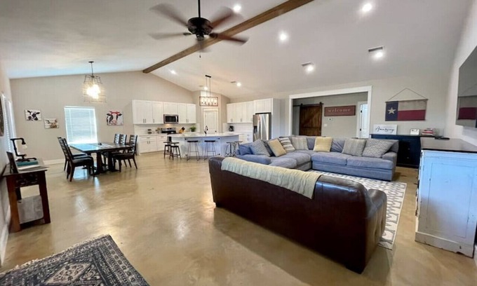 Buffalo Gap House | Guest Rated 10/10: Cozy Abilene Country House Retreat