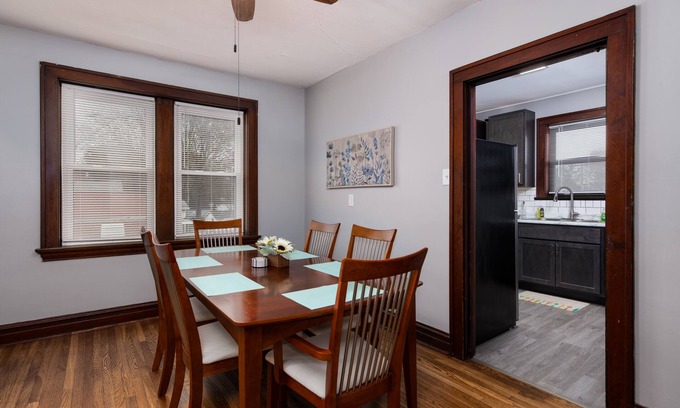 St. Louis Apartment | Explore a New 3 Bedroom City Escape with Breakfast Included