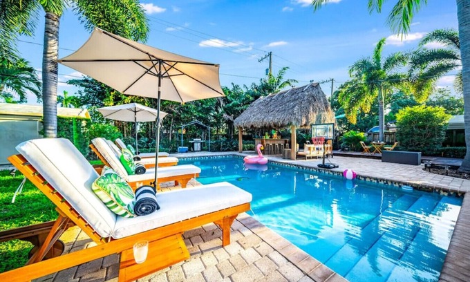 Pompano Beach House | Guest Rated Paradise: 4-Bed Home with Pool & 5 Min to Beach