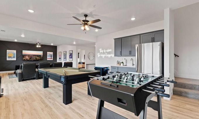 Indian Point House | Experience 6 BR Retreat with Pools, Hot Tub & Theater Room
