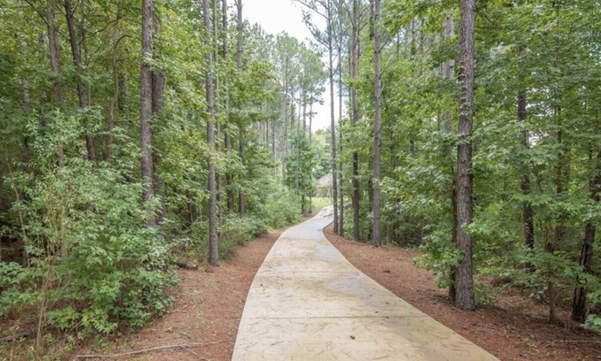 Northport House | Discover All Seasons U of Alabama Lakefront in Tuscaloosa