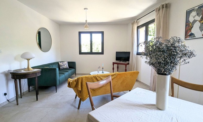 Rapale Apartment | Modern Air-Conditioned Apartment in Scenic Rapale Village