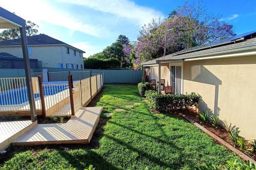 Baulkham Hills House | Cozy 2 Bedrooms Granny Flat with Pool & Pet-Friendly Amenities