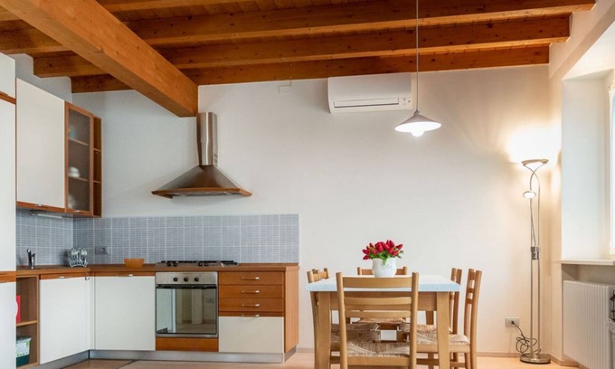 Zorzino Apartment | new and elegant apartment located in an old renovated barn