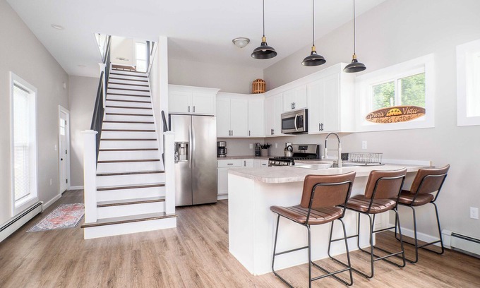 Mayville Cottage | Modern Cottage Retreat with Breathtaking Lake Views