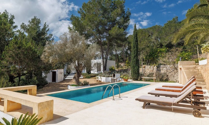 Sant Josep de sa Talaia House | Modern Retreat with Pool and Ocean Views in San Jose