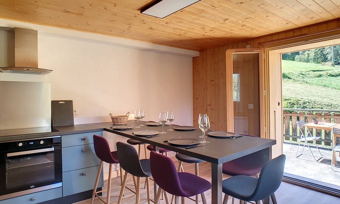 Saint-Jean-dʼAulps Apartment | Modern Apartment with Terrace in Saint Jean d'Aulps