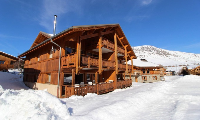Jeux Apartment | Cozy Apartment Steps from Slopes - Rated 9.8/10 by Guests