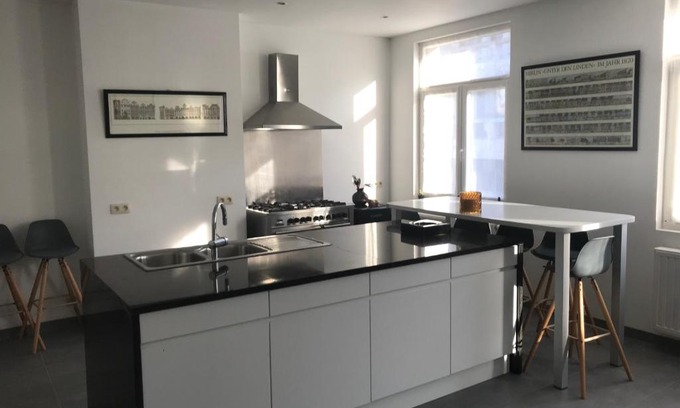 Sint-Gillis Apartment | Modern Apartment in Brussels for Family-Friendly Stays