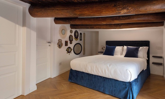 Montecalvario Apartment | Cozy Apartment in Historic Naples for Families and Couples