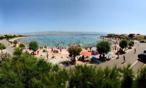 Vir Apartment | Cozy Apartment Steps from Beautiful Beach with Family Amenities