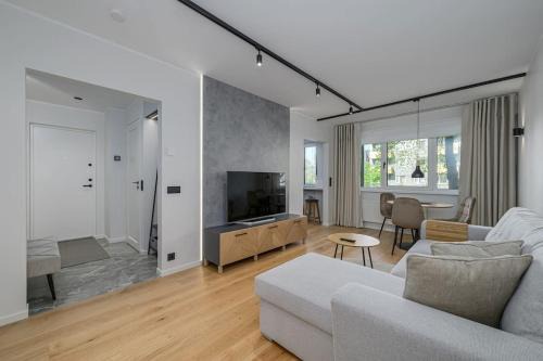Lasnamae Apartment | Modern Sikupilli Apartment in Downtown - Guest Rated 9.6