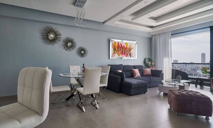 Santo Domingo Apartment | Modern Apartment with Breathtaking Views in Santo Domingo