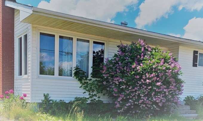 Shediac Apartment | Cozy Apartment with Deck & BBQ Just Minutes from Shore