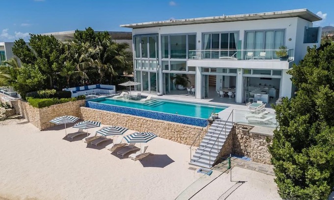 Savaneta Villa | New Aruba Beachfront Estate with Pool and Ocean Views