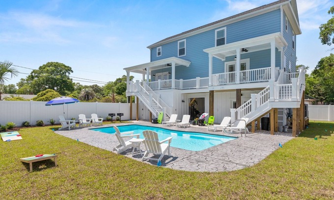 Garden City House | Beach House Retreat with Private Pool & Hot Tub, 10/10 Rated!