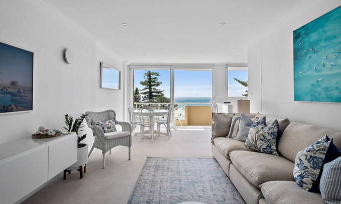 Manly Apartment | Beachfront Oasis: Renovated with Breathtaking Ocean Views