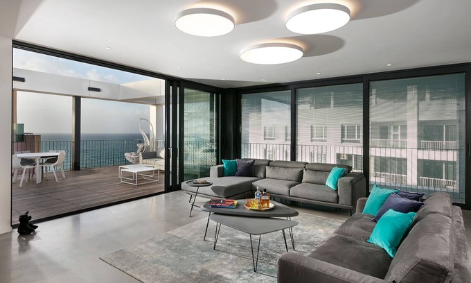 Tel Aviv Promenade Apartment | Ocean View Beachfront Apartment at Boutique Hotel - 10/10 Rating
