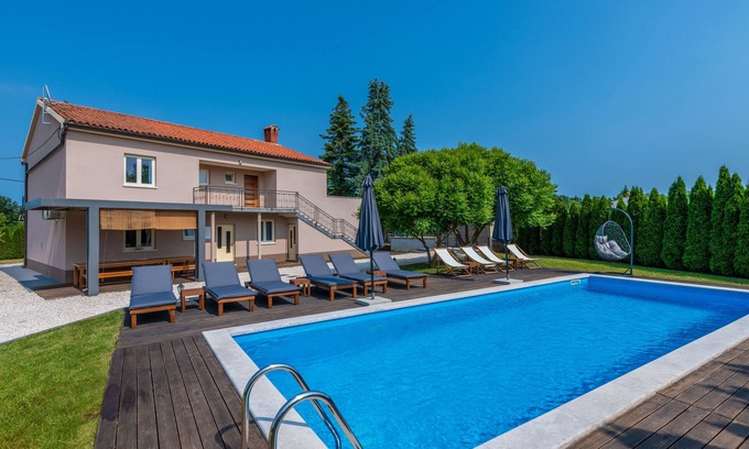 Zabrezani Villa | Beautiful Villa with Private Pool & Oceanfront Views