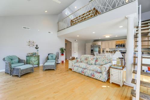 New Bern House | Waterfront Retreat Near Downtown New Bern - Pet Friendly Stay!