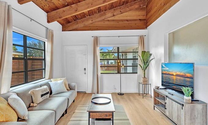 West Hollywood Apartment | Boho Chic Chateau Unit #2: Pet-Friendly & Family Approved