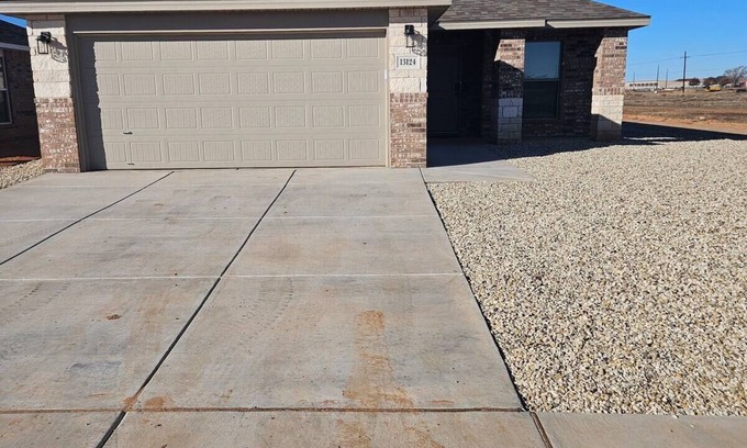 Lubbock House | Modern 3-Bedroom Haven with Essential Amenities