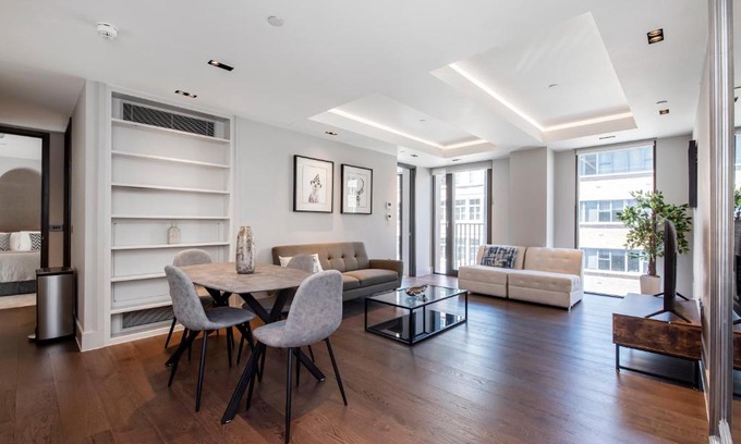 Bunhill Apartment | Modern 2-Bedroom Apartment with Air Conditioning