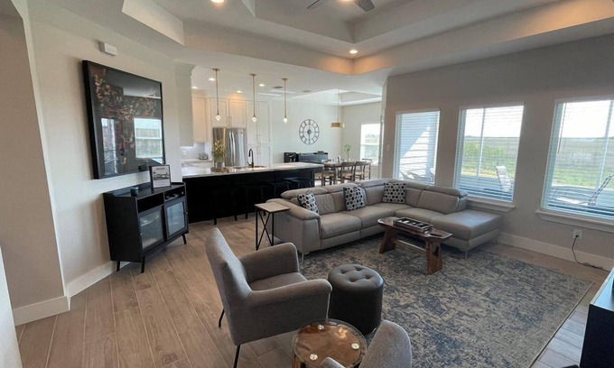 Port Isabel House | Tranquil Retreat at 37 Val on Scenic Wildlife Preserve