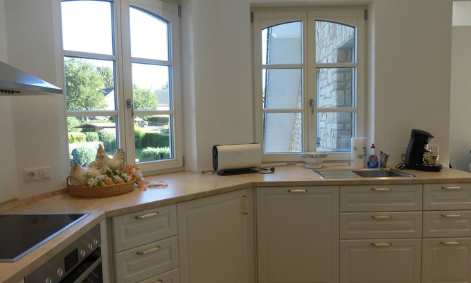 Roetgen House | Modern Apartment on Eifelsteig - 10/10 Guest Rated Retreat