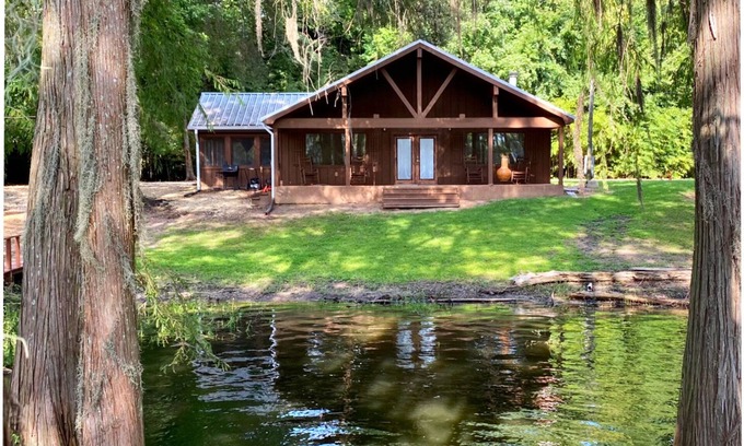 Jones Cabin | Experience the New Cabin at Lake Enterprise, Wilmot AR