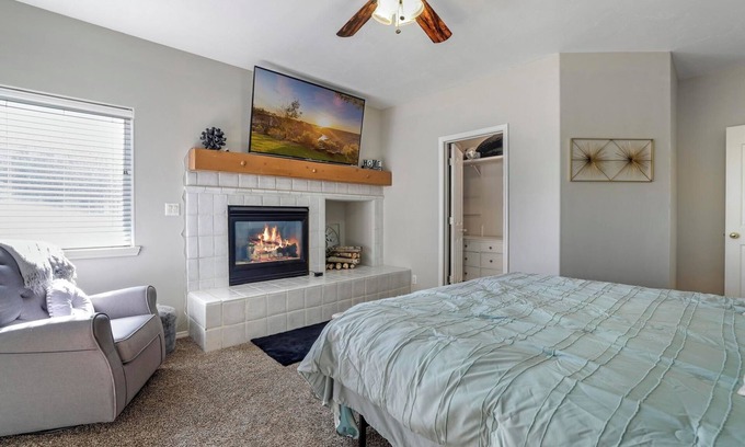 Twin Falls House | Cozy Canyon Trail Condo with Full Kitchen & Prime Location