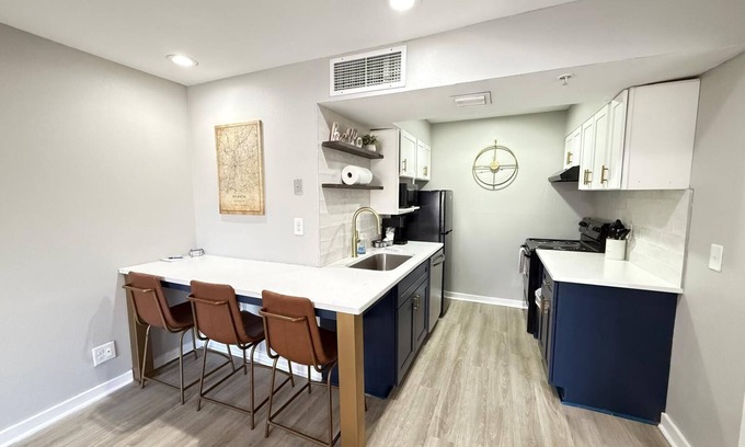 Garden Hills Apartment | NEW Central Buckhead Apt Atlanta Gem