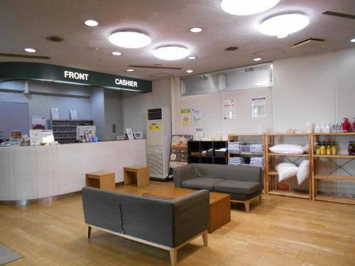 Hitachinaka Hotel | Discover Comfort at New Central Hotel Katsuta with Hot Tub