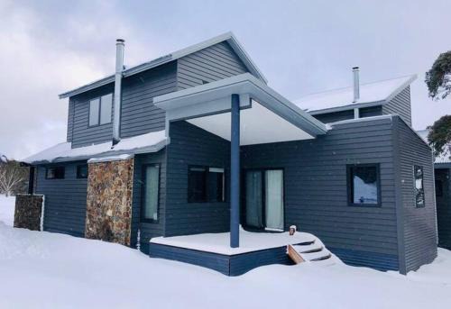 Dinner Plain Ski Chalet | Newly Built Fox Hollow Chalet - Family Friendly Retreat