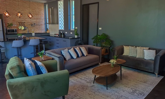 Pai House | Spacious New Chapter House with Balcony Near Pai Town