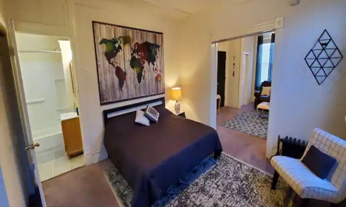Lemay Apartment | Ideal Apartment for Traveling Nurses and Corporate Stays