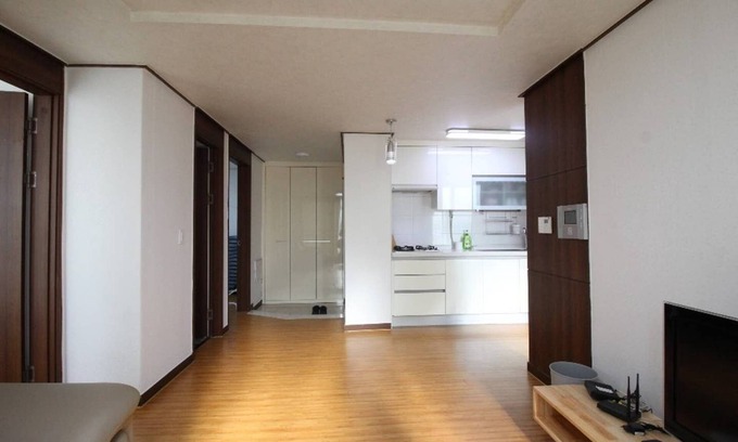 Cheongdam House | Inviting Cheongdam Porsche: 3BDR, Steps from Attractions