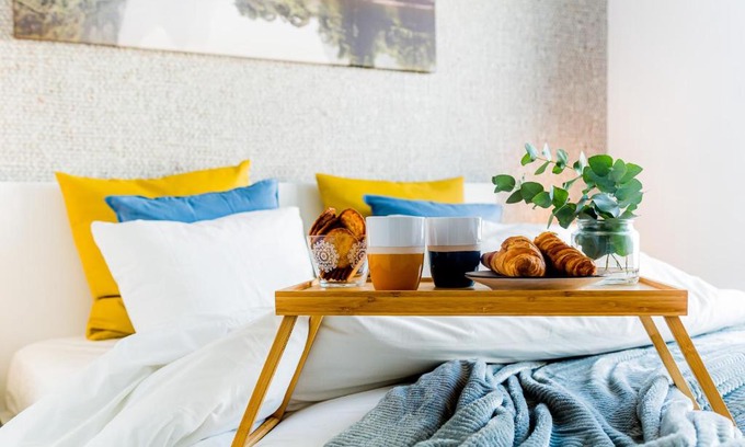 Pueblo Latino Apartment | Cozy 2-Bedroom Apartment Steps from the Beach with Pool