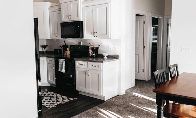 Logan House | Family-Friendly 3BR Condo in Cache Valley - Perfect for 7!