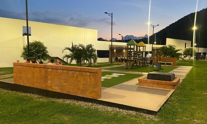 Girardot Apartment | Cozy Condo Retreat with Pool Access in Prime Location