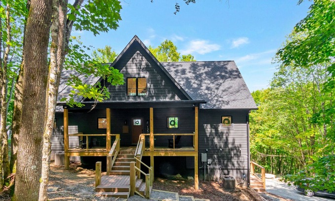Banner Elk Cabin | Guest Rated 10/10: Beech Blessings Cabin with Pool