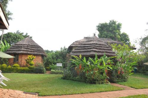 Masindi Hotel | Inviting New Court View Hotel: Pet-Friendly & Family Ready