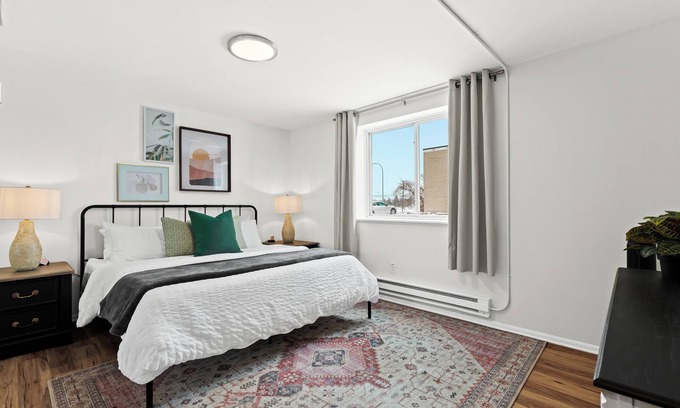 Drayton Plains Apartment | Comfortable 1BR Flat - Pet Friendly near Downtown Royal Oak
