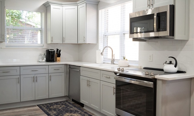 Columbia House | Charming New Cozy Stay Near Columbia and Ft. Jackson