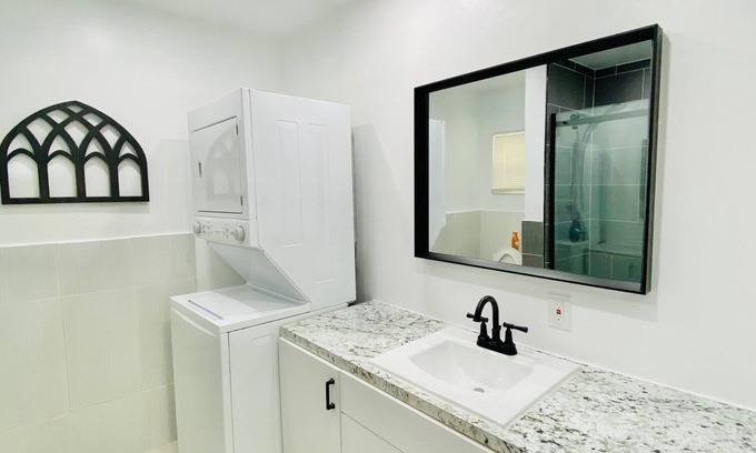 Deerfield Beach House | Inviting XL Studio with Pool, Just 5 Minutes from Beach