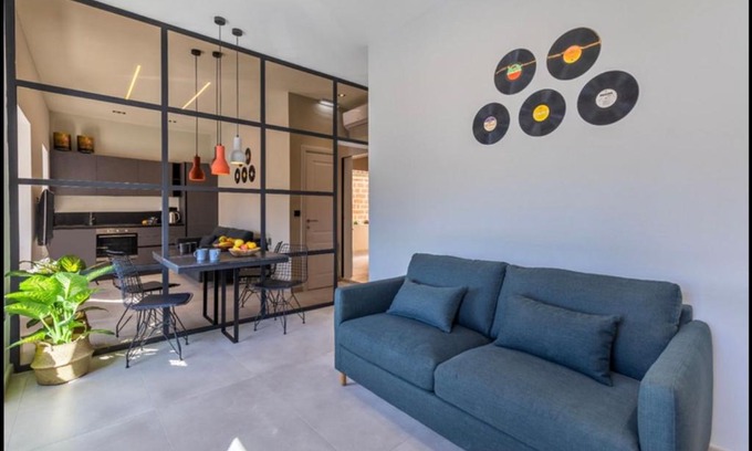 Senglea Apartment | Designer 1-Bedroom Apartment Steps from Valletta Ferry