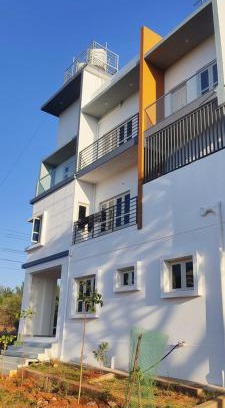 Mysore House | Pet-Friendly Haven at New DH Home - Rated 10/10 by Guests